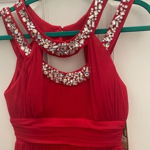 Trixxi formal dress size 5 NWT